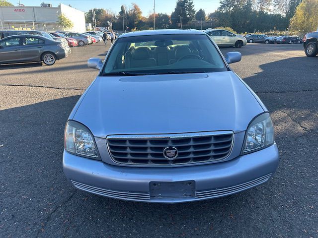 2004 Cadillac DeVille Image 8