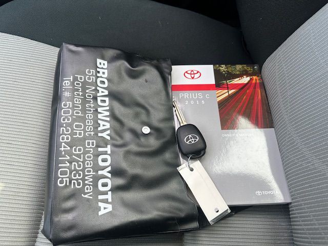 2015 Toyota Prius Image 20