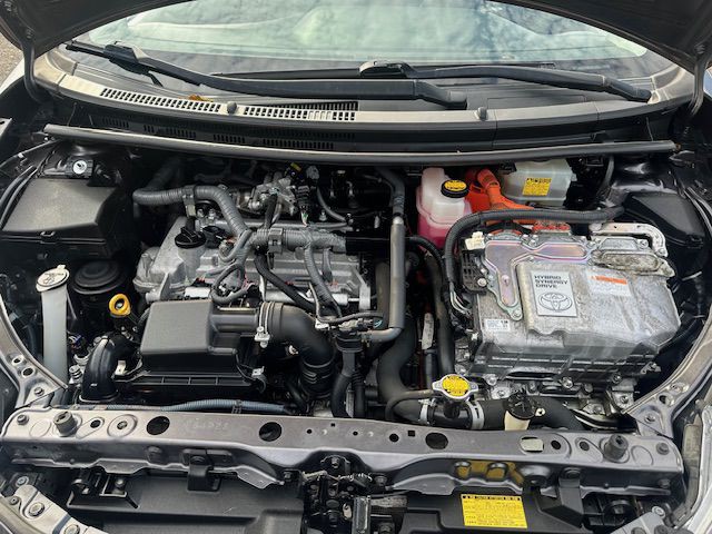 2015 Toyota Prius Image 22