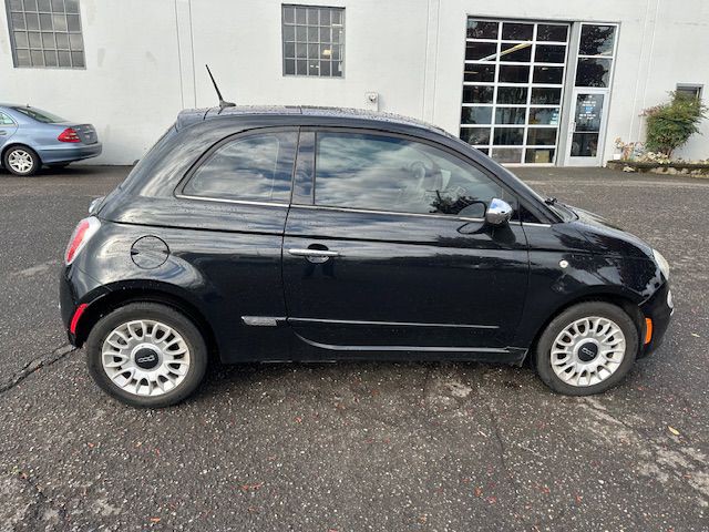 2012 FIAT 500 Image 6