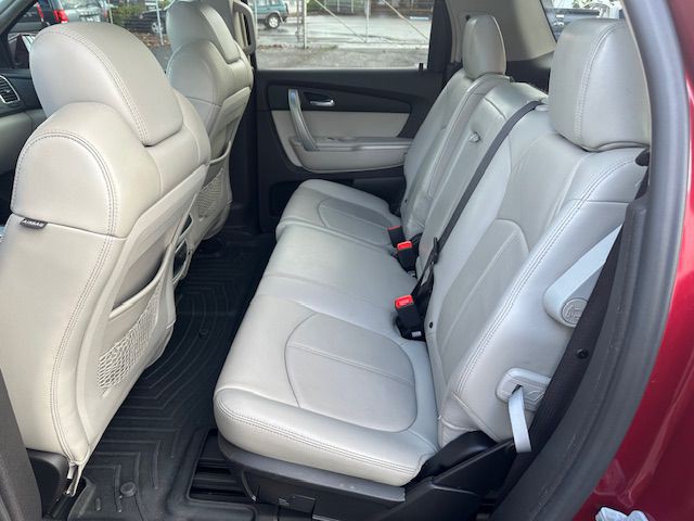 2007 GMC Acadia Image 11