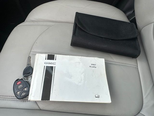 2007 GMC Acadia Image 23