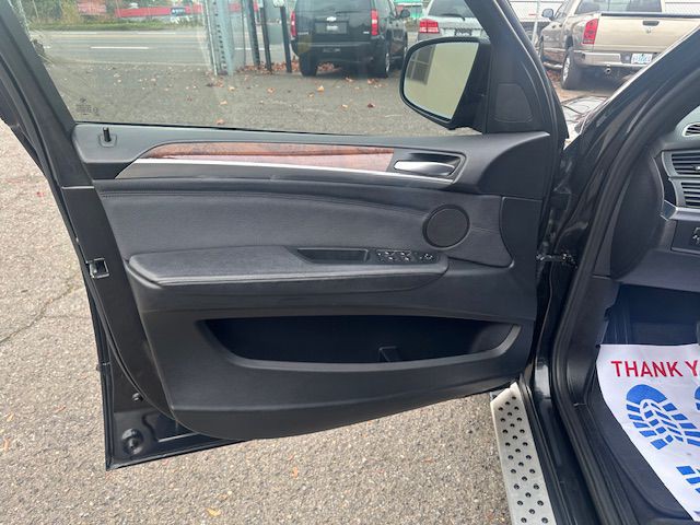 2011 BMW X5 Image 10