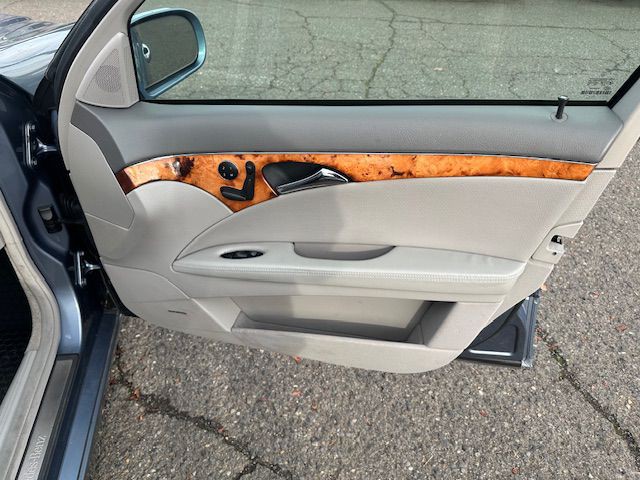 2005 Mercedes-Benz E-Class Image 13