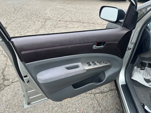 2005 Toyota Prius Image 10