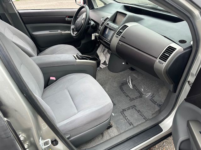 2005 Toyota Prius Image 12