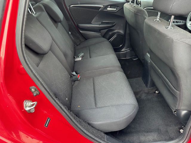 2015 Honda Fit Image 27