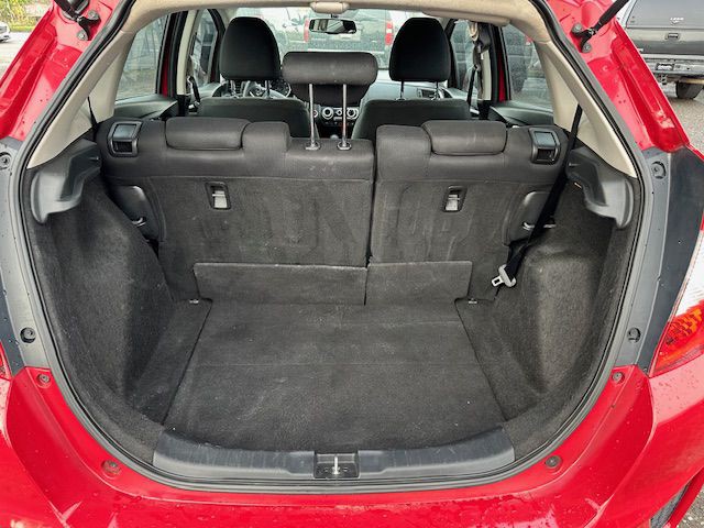 2015 Honda Fit Image 28