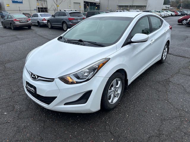 2015 Hyundai Elantra Image 1