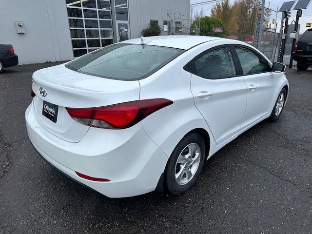 2015 Hyundai Elantra Image 5