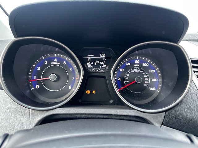 2015 Hyundai Elantra Image 15