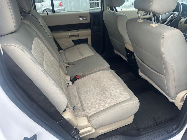 2016 Ford Flex Image 14