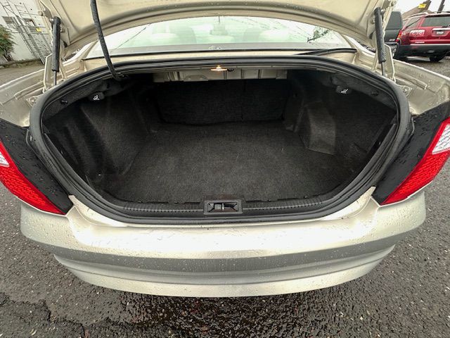 2010 Ford Fusion Image 16