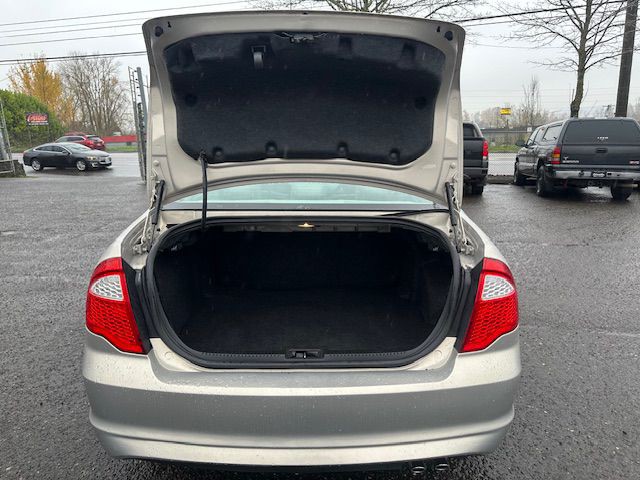 2010 Ford Fusion Image 17