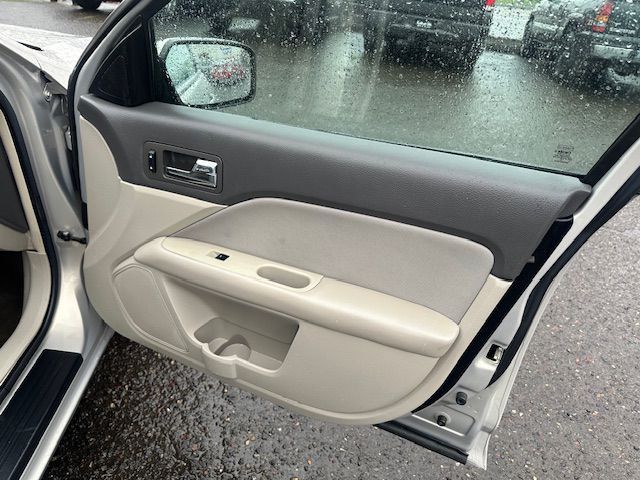 2010 Ford Fusion Image 10