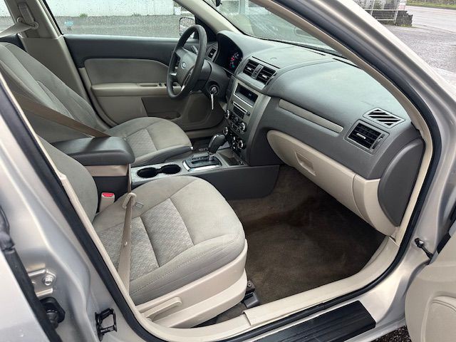 2010 Ford Fusion Image 21