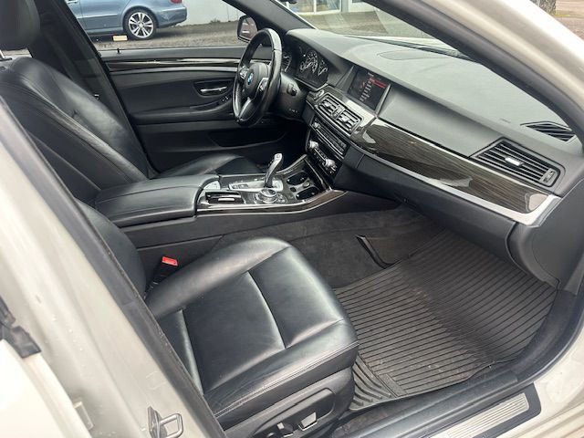 2015 BMW 5 Series Image 12