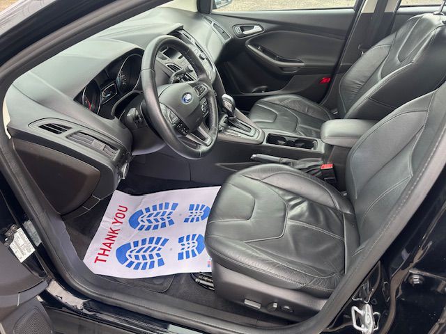 2016 Ford Focus Image 9