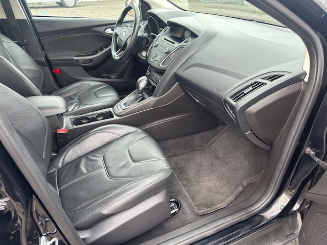 2016 Ford Focus Image 12