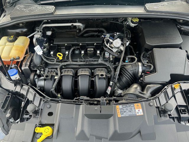 2016 Ford Focus Image 20