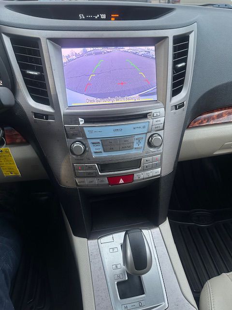 2012 Subaru Outback Image 18