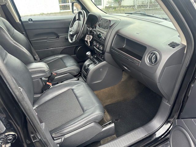 2017 Jeep Patriot Image 12