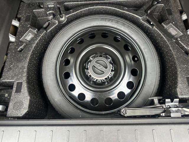 2011 Chevrolet Equinox Image 16