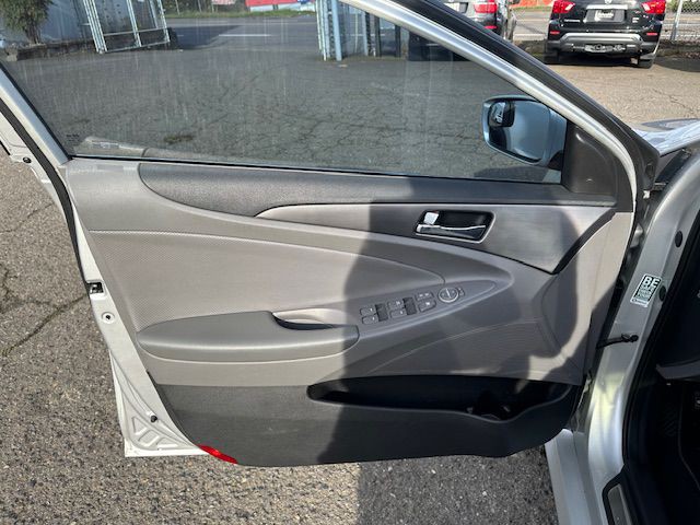 2015 Hyundai Sonata Image 11