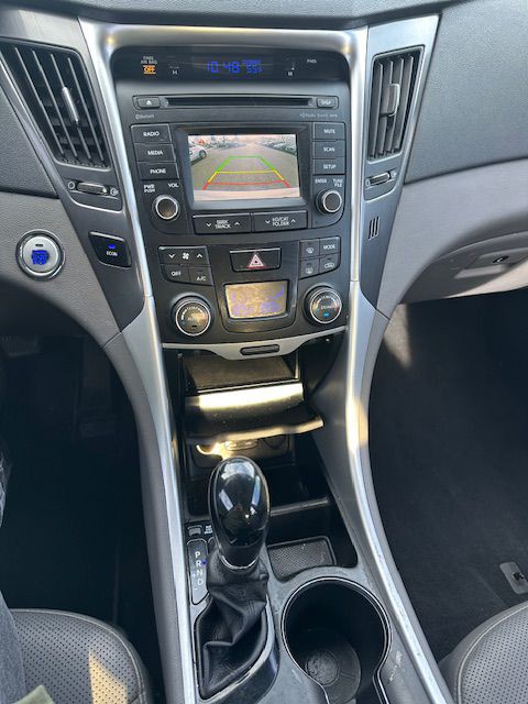 2015 Hyundai Sonata Image 17