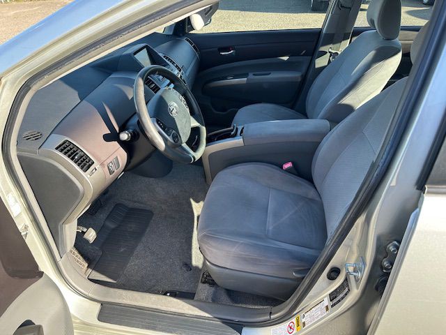 2004 Toyota Prius Image 9