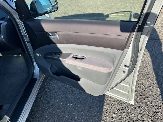 2004 Toyota Prius Image 13