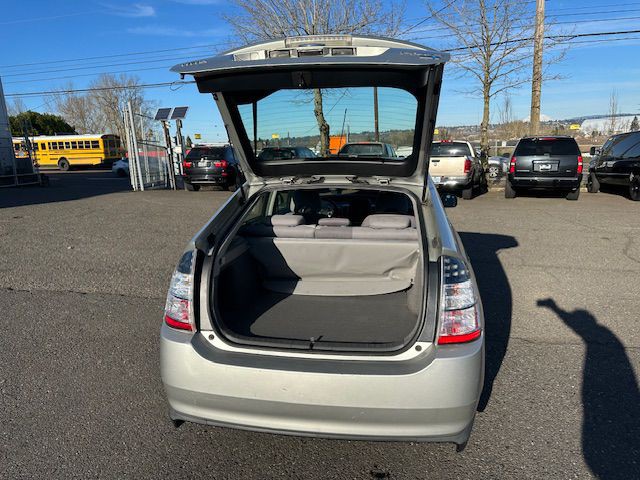 2004 Toyota Prius Image 17