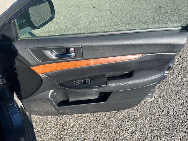 2014 Subaru Outback Image 13