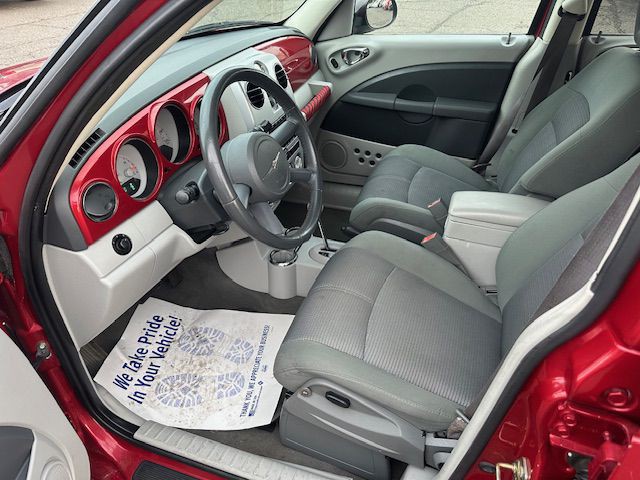 2006 Chrysler PT Cruiser Image 9