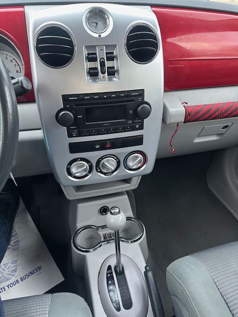 2006 Chrysler PT Cruiser Image 17