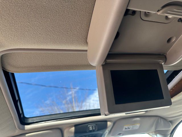 2006 Chrysler Town & Country Image 31