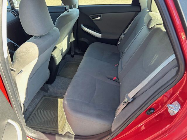 2013 Toyota Prius Image 11