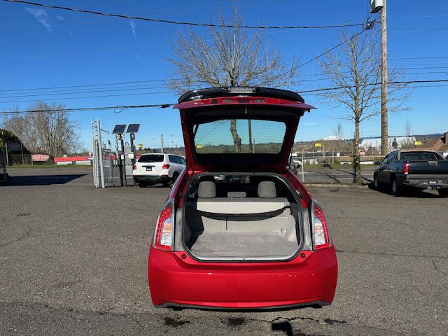 2013 Toyota Prius Image 17