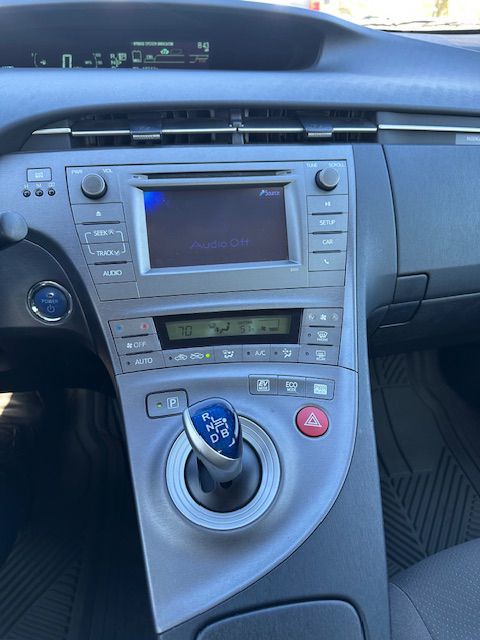 2013 Toyota Prius Image 20