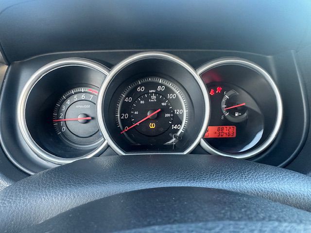 2010 Nissan Versa Image 18