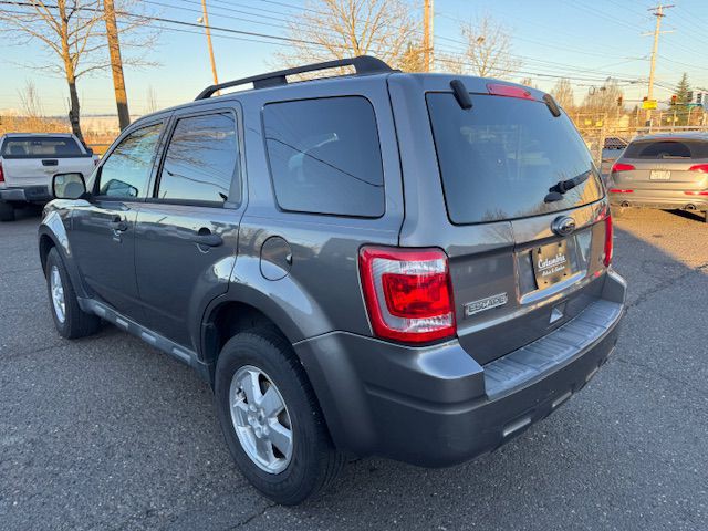 2011 Ford Escape Image 3