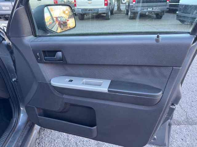 2011 Ford Escape Image 13