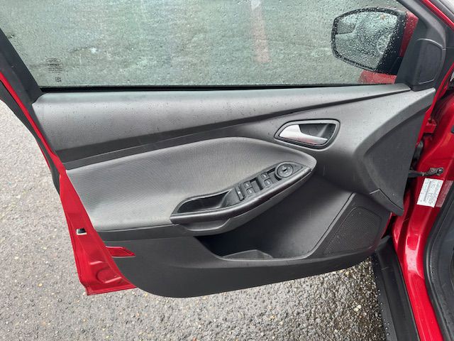 2012 Ford Focus Image 10