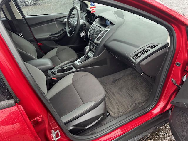 2012 Ford Focus Image 12