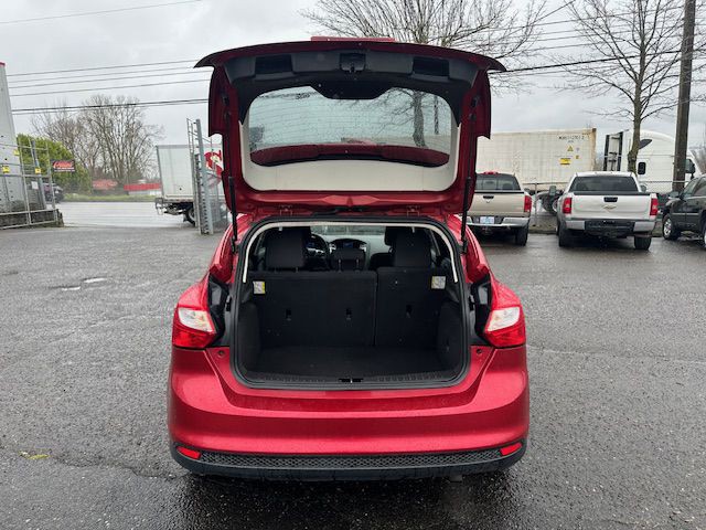 2012 Ford Focus Image 16