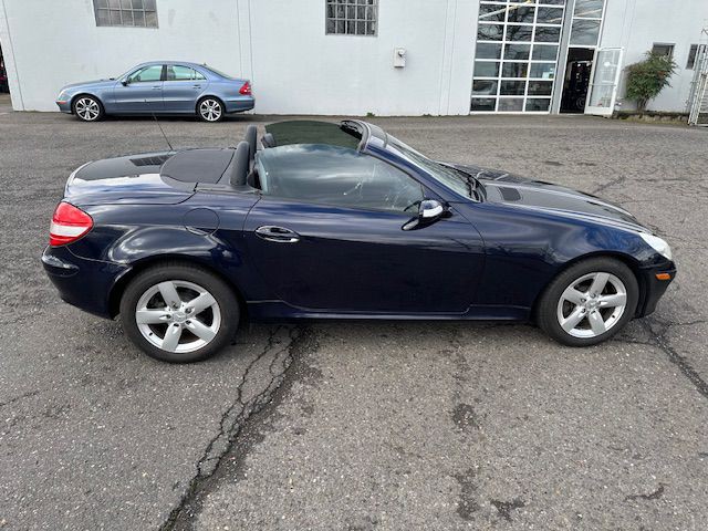 2006 Mercedes-Benz SLK-Class Image 22