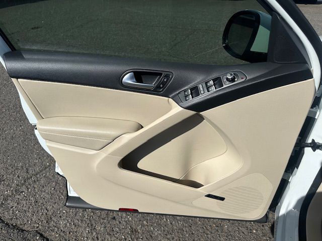 2015 Volkswagen Tiguan Image 11