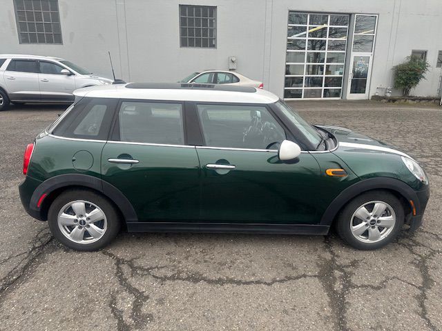 2015 MINI Cooper Image 5