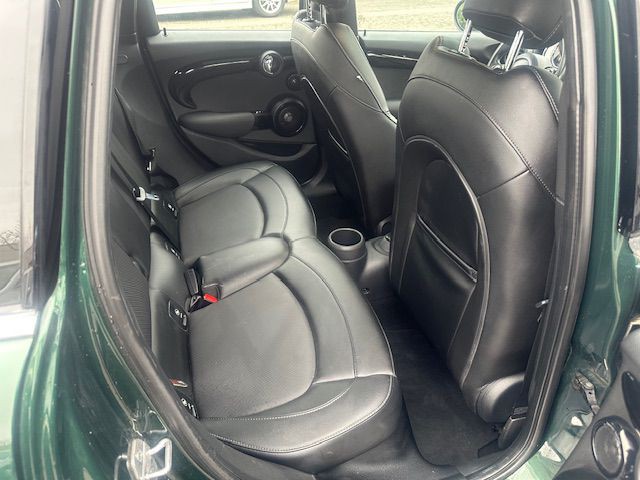 2015 MINI Cooper Image 11