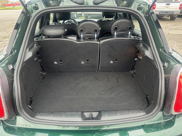 2015 MINI Cooper Image 12